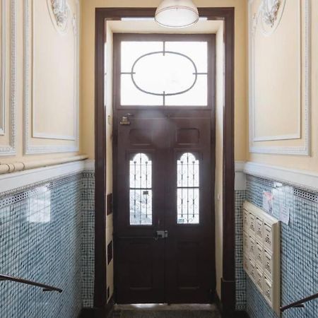 Sunny Terrace Apt, Close To Downtown! 2 Bedroom Flat Lisboa Kültér fotó
