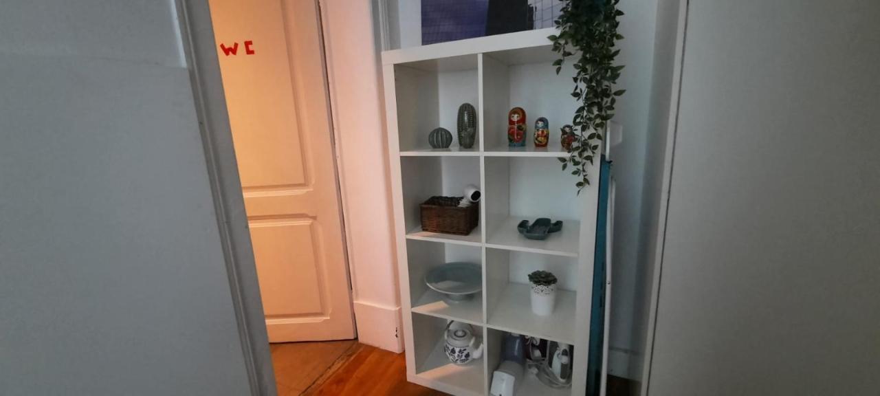 Sunny Terrace Apt, Close To Downtown! 2 Bedroom Flat Lisboa Kültér fotó