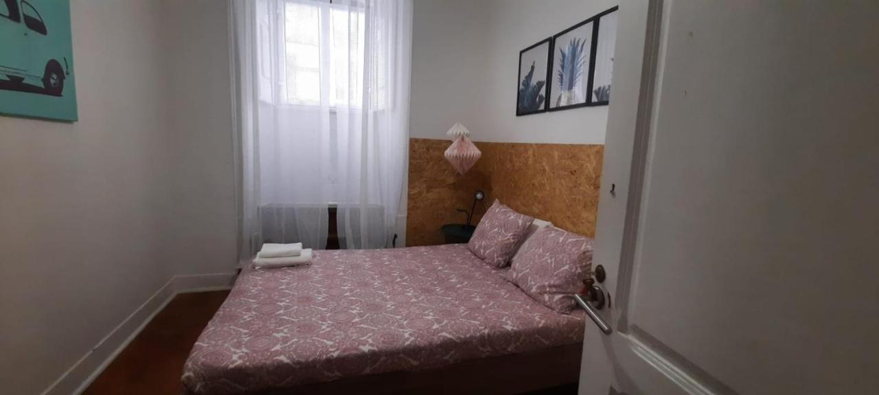Sunny Terrace Apt, Close To Downtown! 2 Bedroom Flat Lisboa Kültér fotó